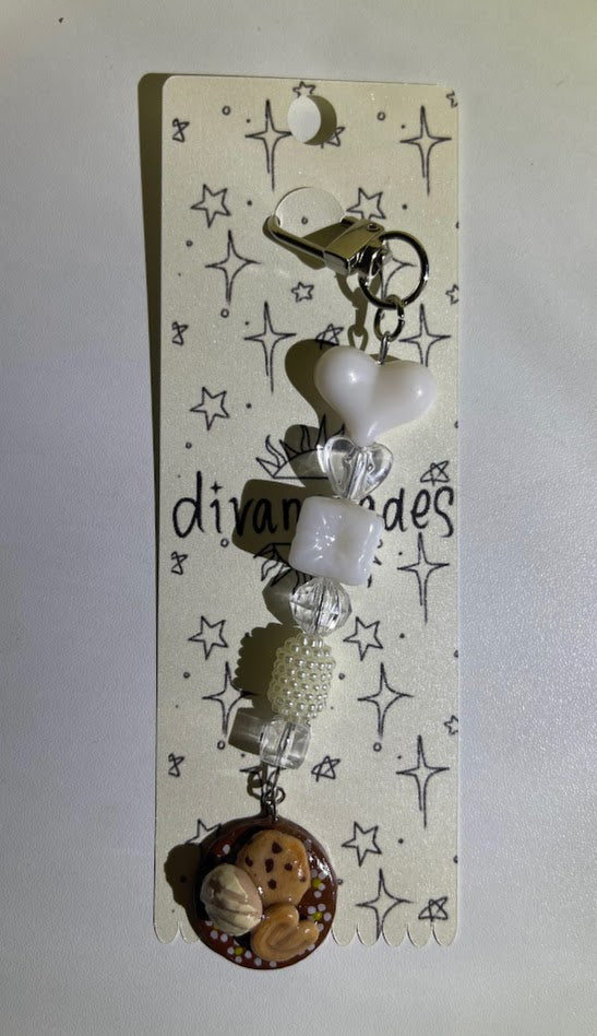 PAN DULCE POLYMER CLAY KEYCHAIN