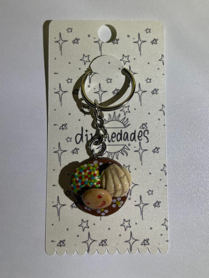 PAN DULCE POLYMER CLAY KEYCHAIN